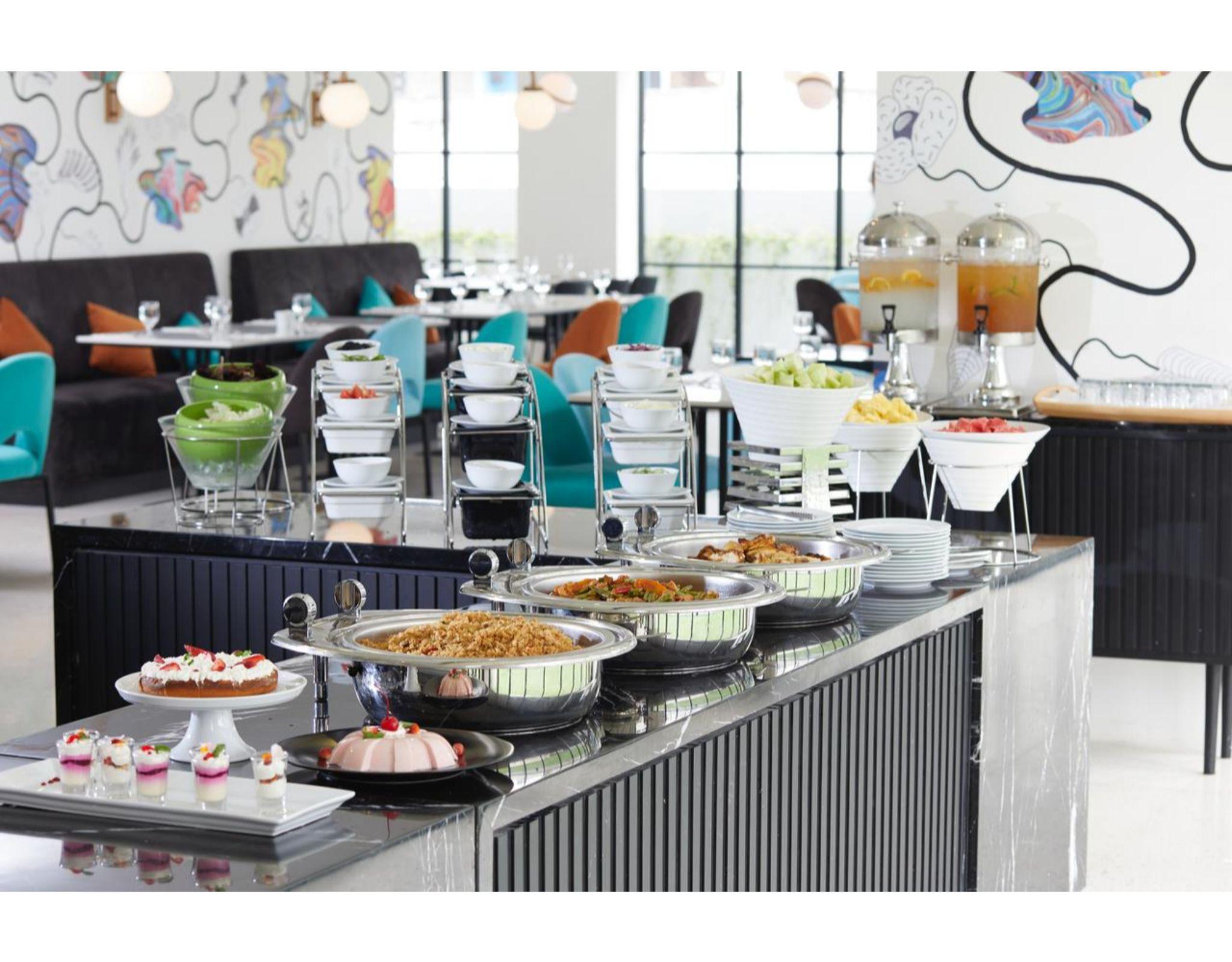 De Braga, Artotel Curated